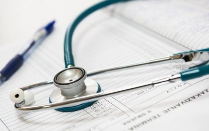 UFMG participa de pesquisa que visa enfrentar sofrimento moral de enfermeiros durante a pandemia