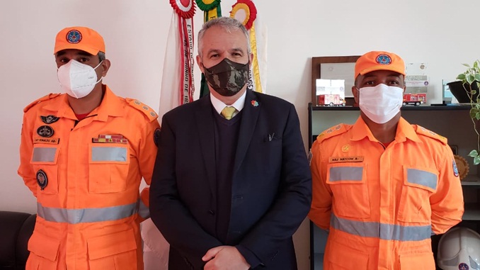 Deputado Coronel Henrique entrega equipamentos para o Corpo de Bombeiros de Barbacena
