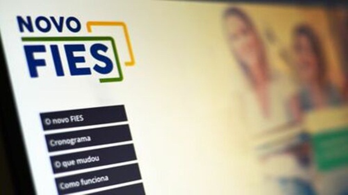 Os candidatos interessados poderão efetuar a inscrição no portal do Fies até o dia 30 de julho