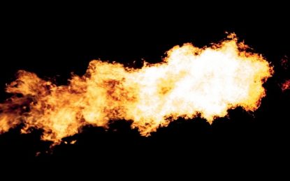 Funcionário morre durante explosão em fábrica de fogos de artifício