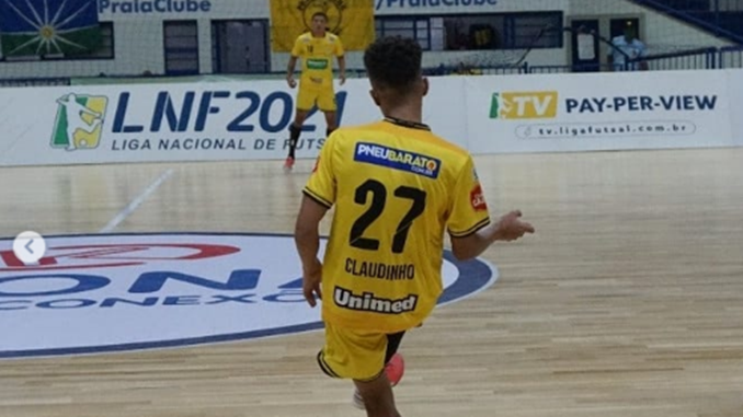 Em busca de interromper sequência de derrotas, Praia Clube enfrenta Tubarão na LNF