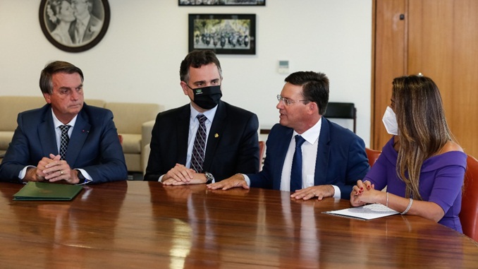 Rodrigo Pacheco ressalta relevância da prorrogação do auxílio emergencial no combate à miséria