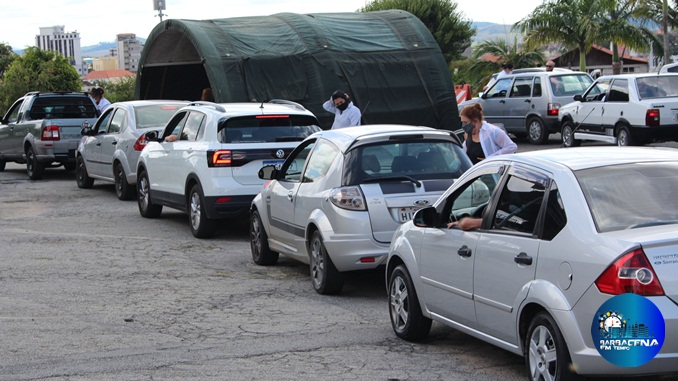 Marcada para amanhã a vacinação de pessoas a partir de 32 anos contra a Covid-19