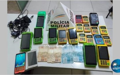 Estelionatário é preso em hotel com máquinas de cartões e dinheiro de vítimas