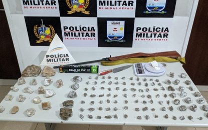 Após denúncia, PM encontra grande quantidade de drogas em Várzea da Palma