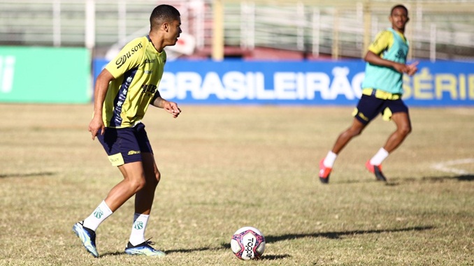 Caldense treina no Ronaldão e se prepara para confronto inédito pela Série D