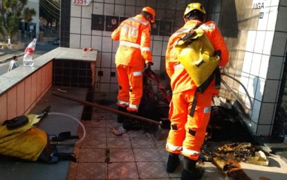 Foi combatido incêndio na rua Visconde de Carandaí, em Barbacena