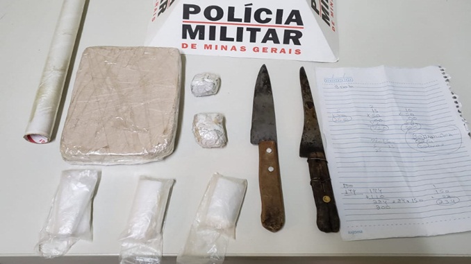 Homem é preso por tráfico de drogas no bairro Água Santa, em Barbacena