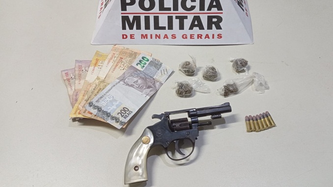 Cumprimento de busca e apreensão de objetos, em São João del-Rei