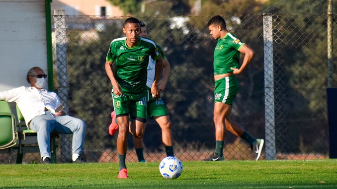 América-MG se prepara com foco na Chapecoense para sair da zona do rebaixamento