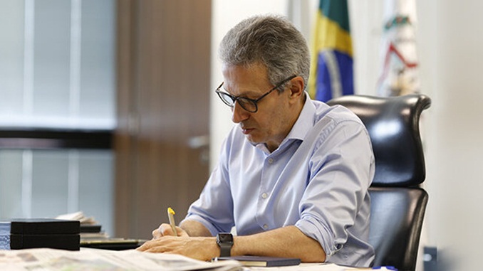 Governo de Minas anuncia pagamento de férias-prêmio