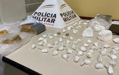 Rapaz é detido com cocaína e crack no bairro Grogotó, em Barbacena
