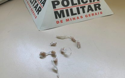Adolescente é apreendido com pedras de crack em Barbacena