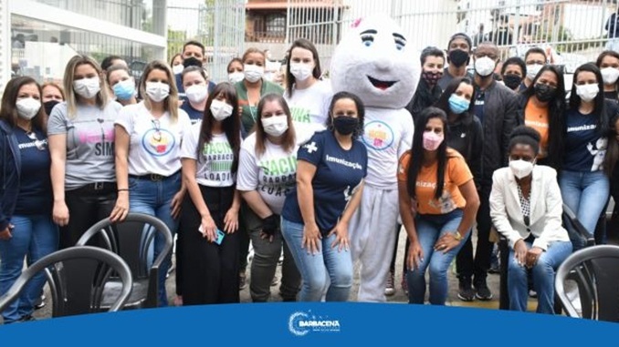 “Balada da vacinação” marca fim da fila de imunização em Barbacena para público-alvo