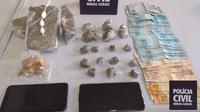 Polícia Civil prende dupla suspeita de tráfico de drogas em Tiradentes