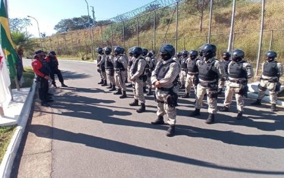 Estado abre edital com mais de 2,4 mil vagas para a Policial Penal de MG; salário inicial é de R$ 4,6 mil