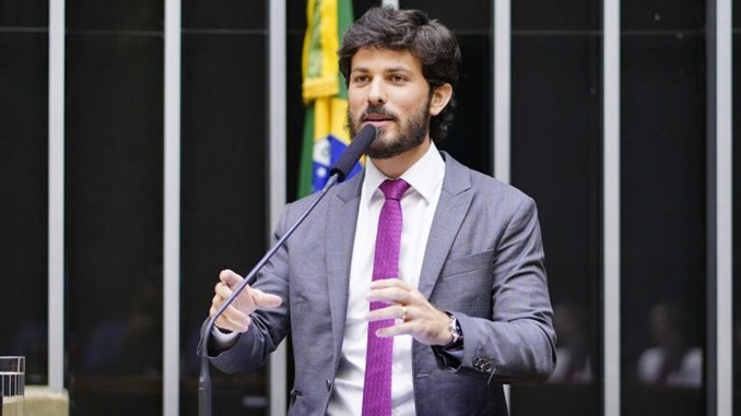 Comissão aprova reaproveitamento de PMs e bombeiros inativos