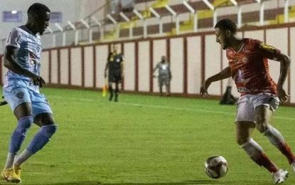 Tombense perde para o Paysandu e estaciona fora do G-4
