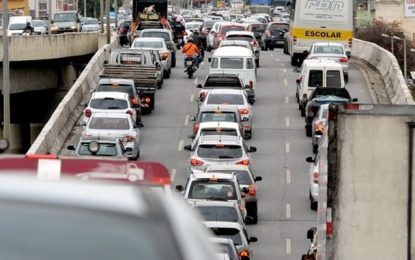 Dívidas de IPVA e taxas estaduais podem ser pagas com desconto de até 100% em juros e multa