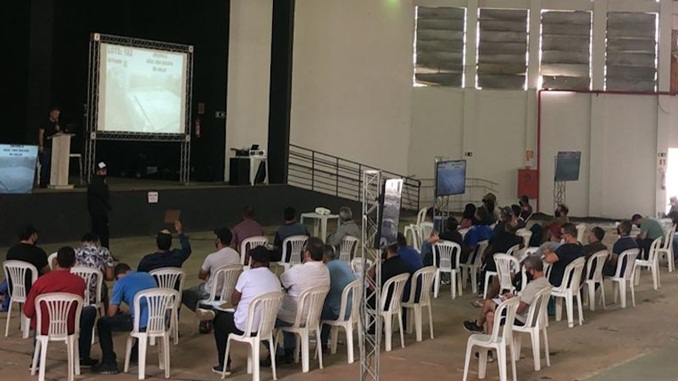 360 veículos são arrematados durante leilão do Detran realizado em Barbacena