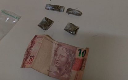 Menor é apreendido com maconha no Bairro Santa Efigênia, em Barbacena