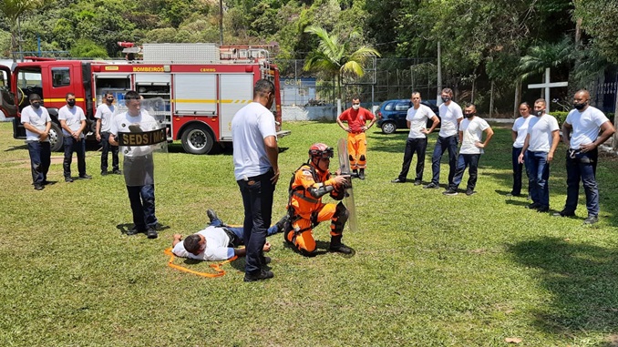 Guardas Municipais aprovados no último Concurso recebem instruções ministradas pelo Corpo de Bombeiros Militar