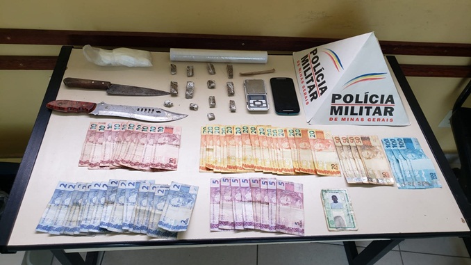 Homens são presos por tráfico de drogas em Barbacena