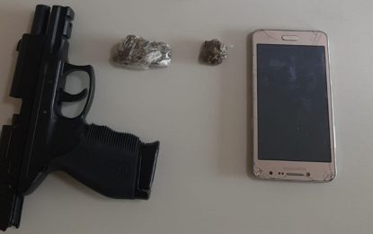 Polícia Militar Prende autores de roubo a caminhoneiro