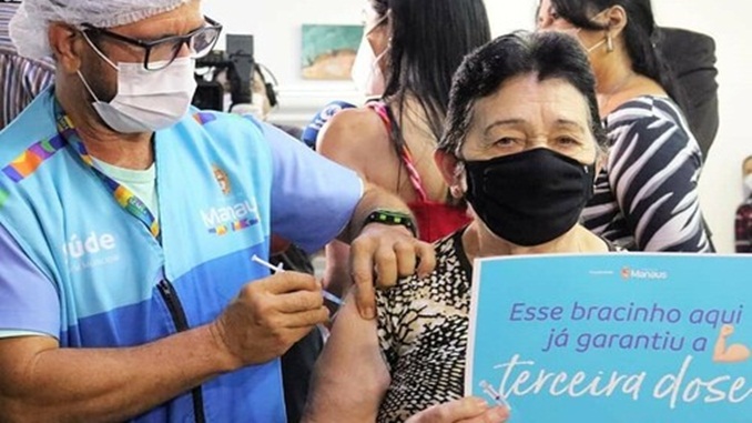 Conass pede prioridade para vacinação da 3ª dose