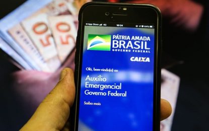 Trabalhadores nascidos em abril podem sacar auxílio emergencial