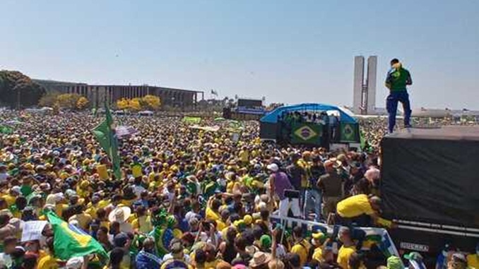 7 DE SETEMBRO: Bolsonaro discursa para milhares de manifestantes na Esplanada