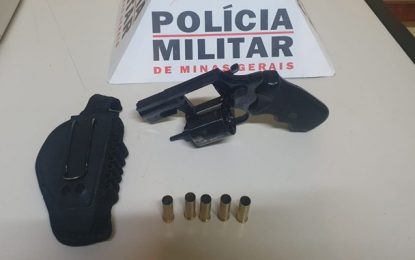 Homem é preso por posse irregular de arma de fogo no distrito de Senhora das Dores