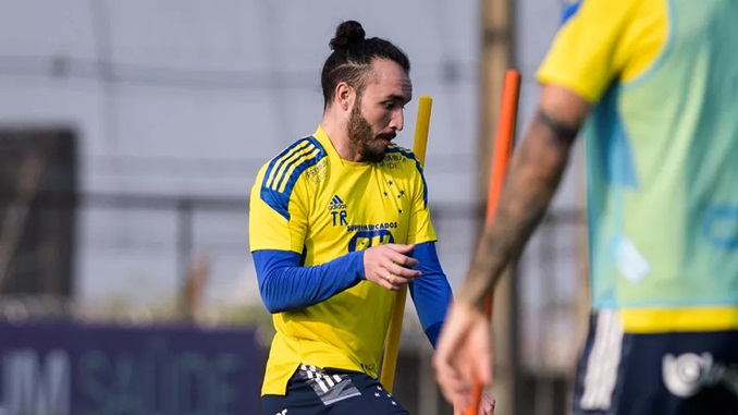 Keké se coloca à disposição do Cruzeiro para jogo contra o CSA