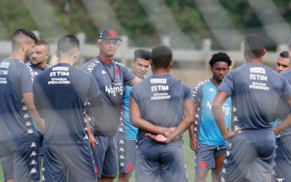 Lisca deixa o comando do Vasco da Gama após 12 jogos