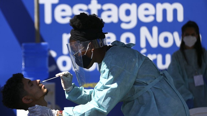 Covid-19: governo lança plano de testagem em seis cidades brasileiras