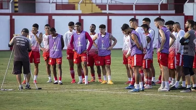 Tombense é o time mineiro que mais vendeu jogadores para o exterior na década