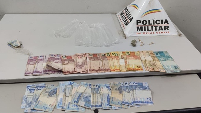 Jovem é preso por tráfico de drogas no Bairro Glória em Santos Dumont