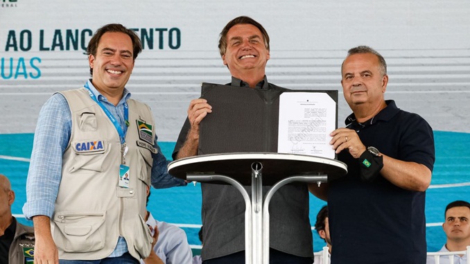 Bolsonaro participa de evento em São Roque de Minas que destina 5,8 bilhões para bacias hidrográficas