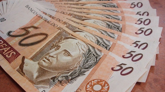 Comissão aprova pagamento do 13º salário em dobro aos segurados da Previdência Social