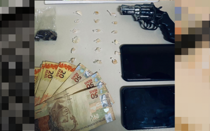 Dois são presos por tráfico de drogas em Barbacena