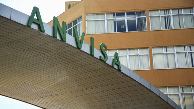 Incor pede autorização à Anvisa para testes clínicos de vacina spray