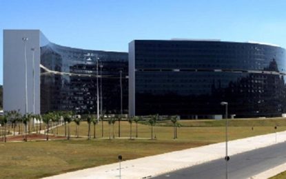 Zema confirma 13º salário dos servidores em parcela única; confira