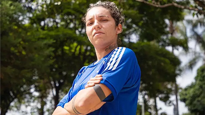 Morre aos 25 anos Carol Aquino, ex-goleira do Cruzeiro e do América