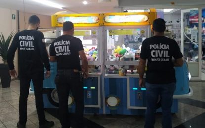 Polícia Civil apreende máquinas de pegar pelúcias em Barbacena