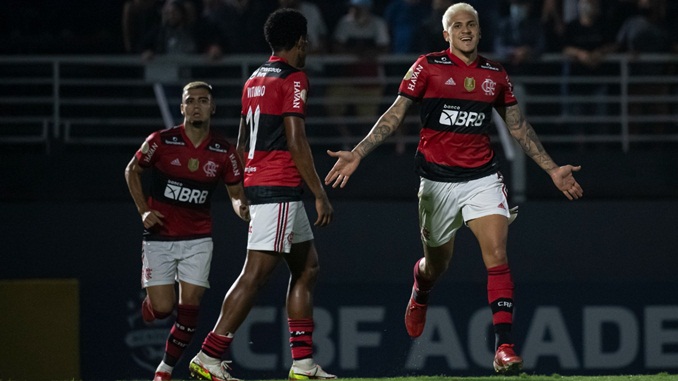 Flamengo empata com o Bragantino no Brasileiro