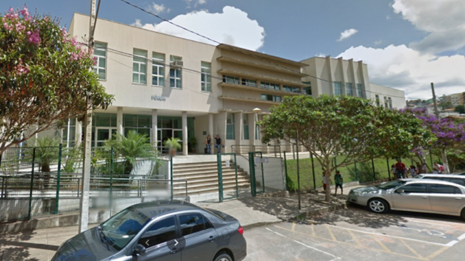 Mulher é condenada a pagar R$ 10 mil por injúria racial em Viçosa