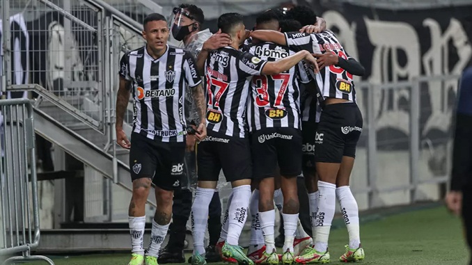 Atlético conseguiu a vitória sobre o Internacional e abre 11 pontos de vantagem na liderança do Brasileirão