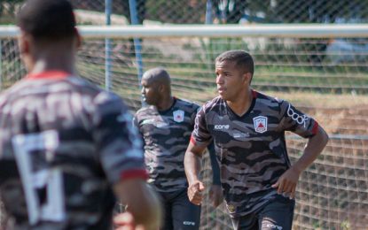 Inconfidentes tem jornada dupla neste sábado