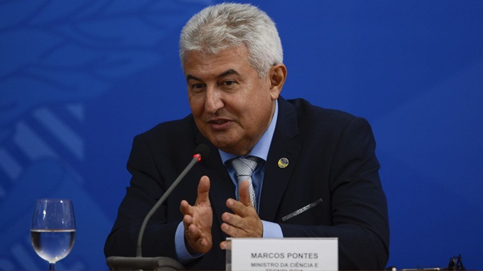 Ministro lamenta perda de recursos para ciência e tecnologia